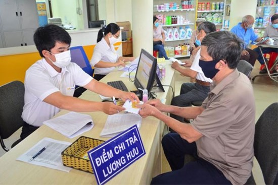 Chính phủ thống nhất giảm thời gian đóng BHXH từ 20 năm xuống 15 năm