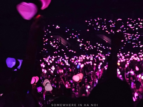 Khoảnh khắc đẹp nhất Born Pink Hà Nội ngày 1: BLACKPINK nhảy See Tình đội nón lá, sân khấu choáng ngợp cùng nhan sắc cực phẩm không thể rời mắt!-12