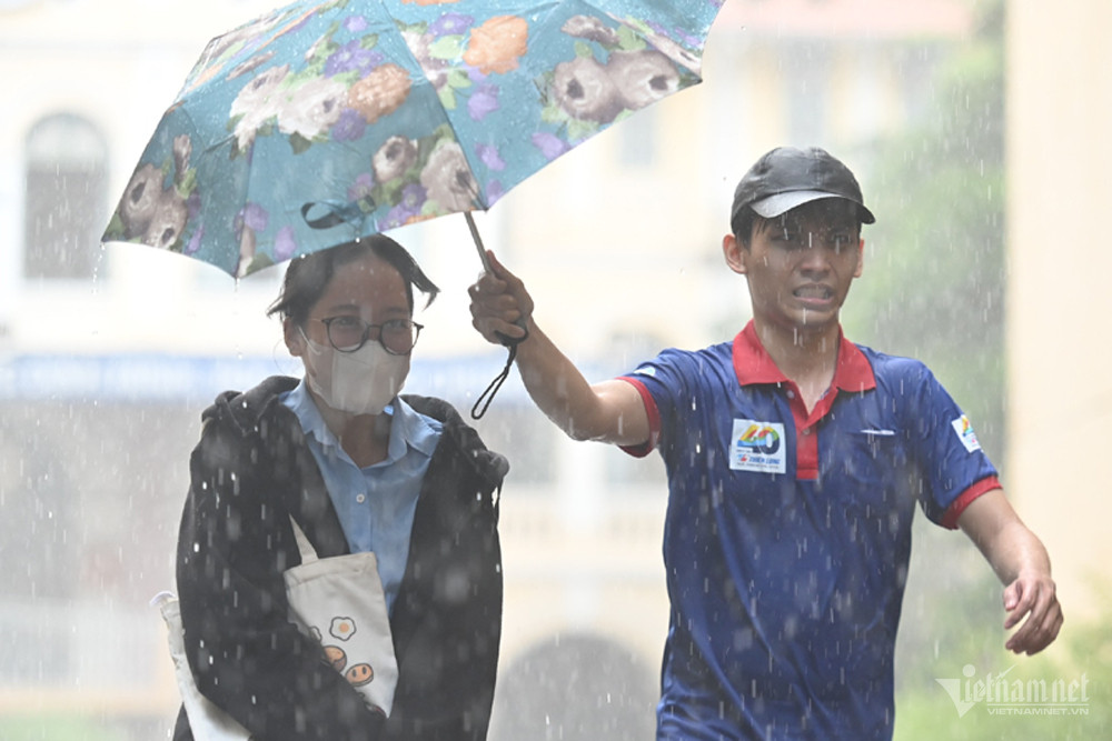 Dự báo thời tiết 30/7: Mưa lớn cục bộ ở miền Bắc, Bắc Trung Bộ và Bình Thuận-1