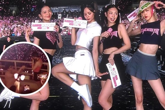 Màn cầu hôn chấn động của đôi trẻ ngay tại concert BLACKPINK ở Hà Nội