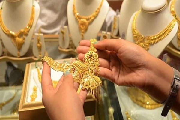 Giá vàng hôm nay 31/7: Thị trường vàng khó đoán định-2