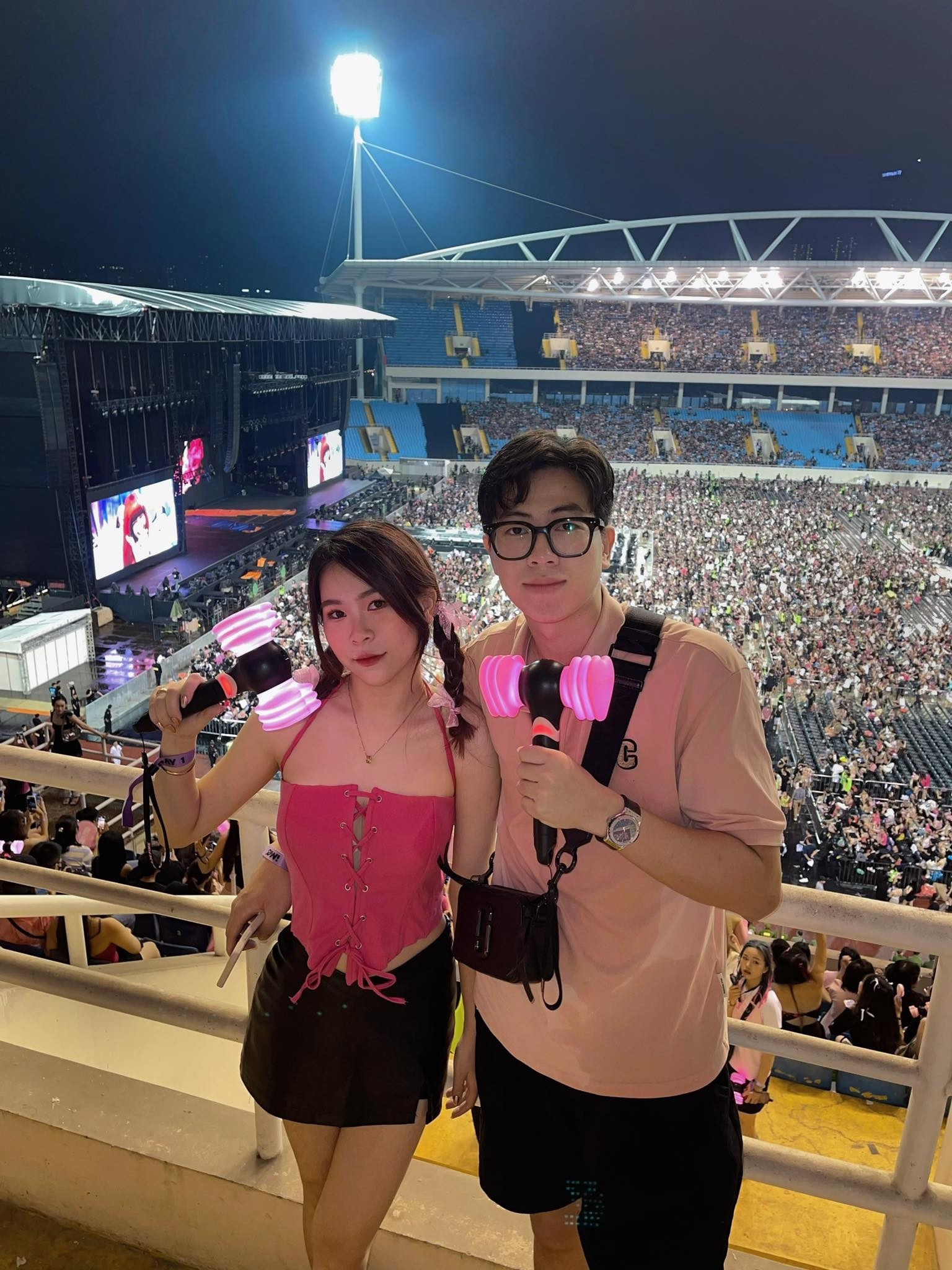 Đôi nam nữ cầu hôn tại concert Born Pink: Chúng tôi dự định kết hôn vào cuối năm-3