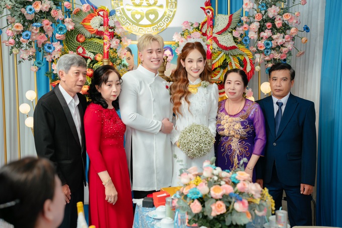 Chuyện tình cô dâu chuyển giới miền Tây xinh đẹp với chồng kém 7 tuổi-1