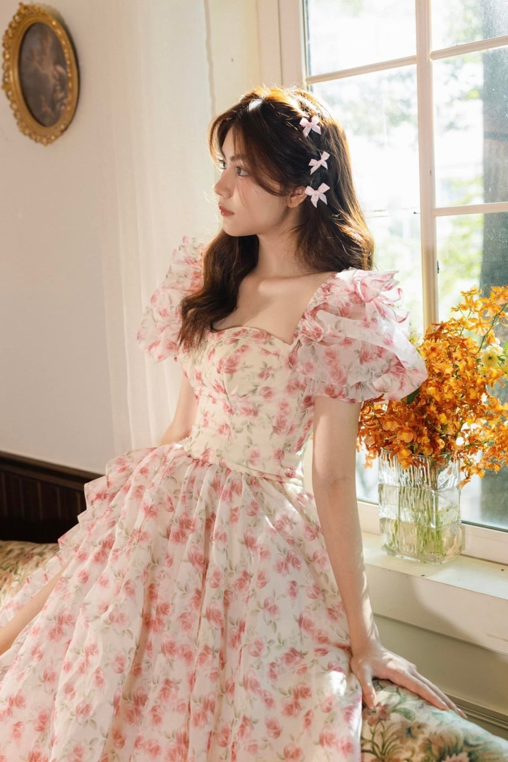 Vợ đại gia của Quyền Linh khoe loạt ảnh con gái tuổi trăng rằm xinh như Hoa hậu-3