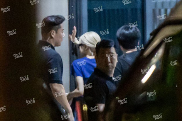 Rosé tươi rói chào tạm biệt, cùng Jisoo - Jennie ra sân bay về Hàn luôn sau concert Hà Nội-1