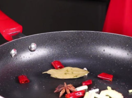 Nấu thịt kho tàu ngon chuẩn vị cần những nguyên liệu gì và nấu như thế nào?-6