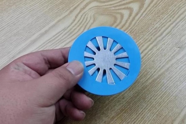 Đặt một quả bóng bay trong phòng tắm có tác dụng gì?-2