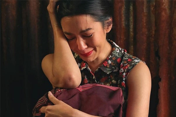 Ốm nằm nhà gọi điện cho chồng nhưng anh thờ ơ, nghe tiếng động ngoài cửa tôi bật khóc-1