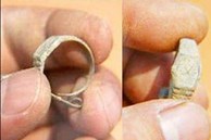 Khai quật mộ cổ gần 400 tuổi, chuyên gia tranh cãi gay gắt vì sự xuất hiện của đồng hồ 'xuyên không'