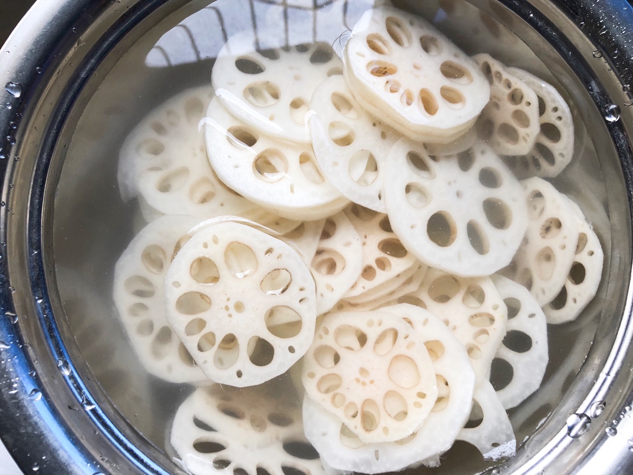 Củ sen nấu gì ngon?: Đây là 3 công thức dễ làm ăn là ghiền-2