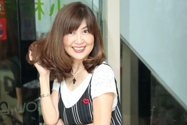 Bà ngoại 72 tuổi nhưng chỉ như phụ nữ 40, bí quyết nằm ở 6 điểm-3