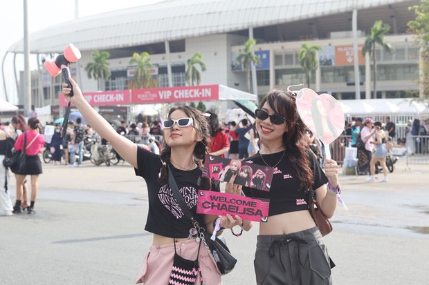 Sau concert BLACKPINK, giới trẻ chia sẻ về văn hóa thần tượng hiện nay-4