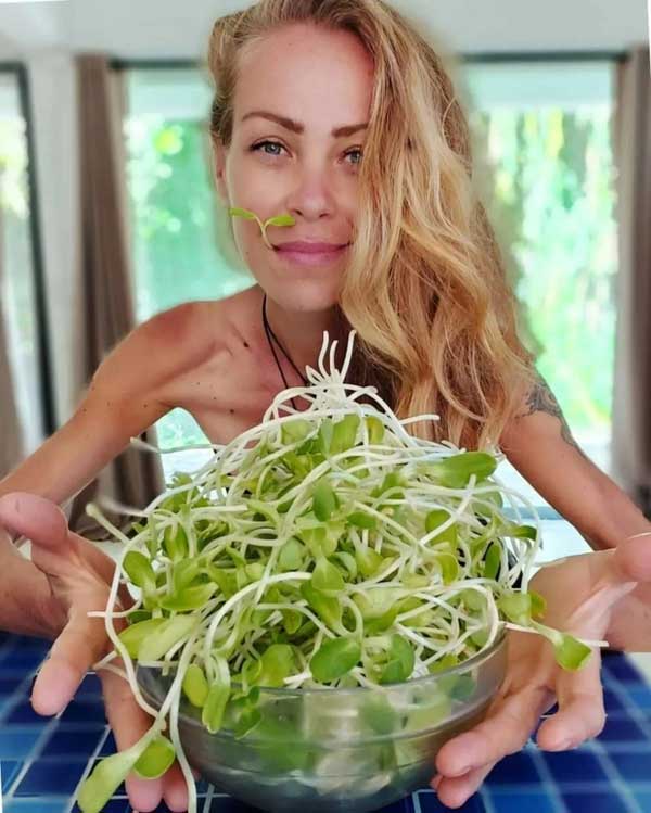 Blogger nổi tiếng sống thuần chay chết vì suy kiệt và nhiễm trùng-5