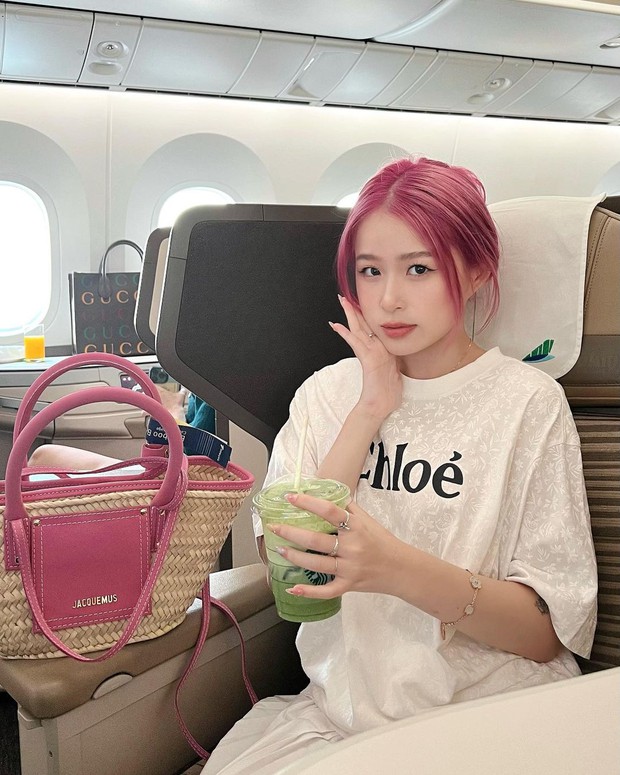 Jenny Huỳnh và Chao: 2 tiểu thư giàu giỏi chung khung hình, check-in đúng nơi BLACKPINK ở khi đến Hà Nội-6