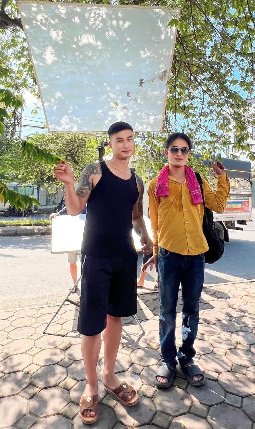 Làng trong phố vừa lên sóng tập 1, khán giả đã đòi bỏ phim vì Doãn Quốc Đam-1