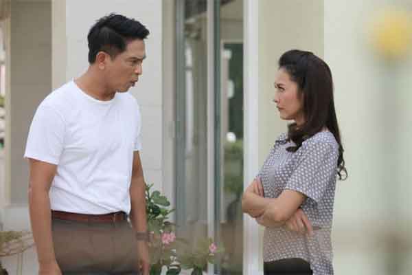 Nghe lỏm chuyện trong phòng ngủ, tôi biết bộ mặt thật 8 năm ở rể của chồng-2