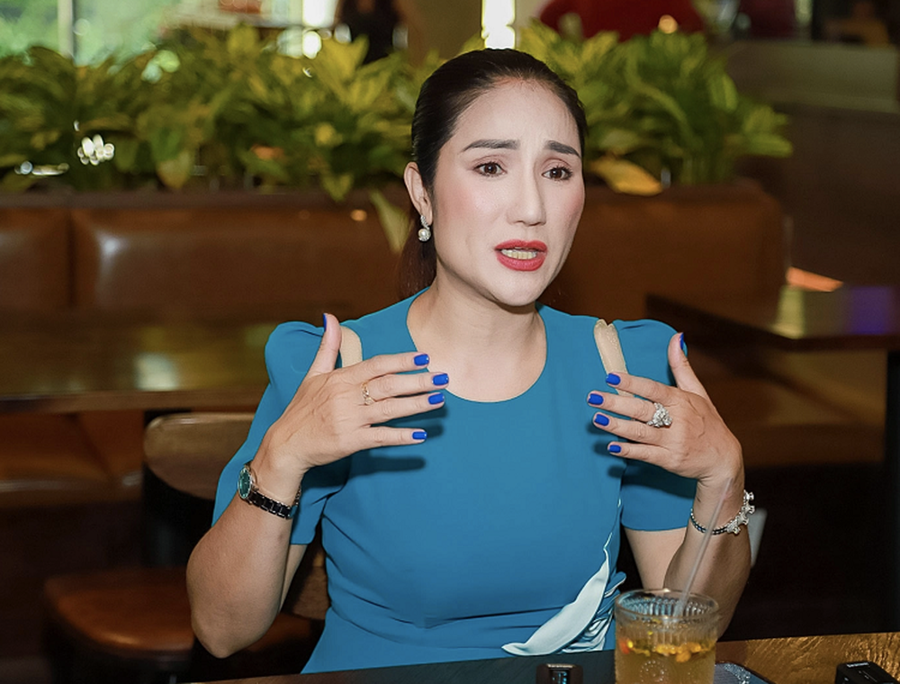 Cát Tường: Cuộc sống giàu có nhưng cô đơn, muốn tìm bạn đời sau 21 năm làm mẹ đơn thân-2