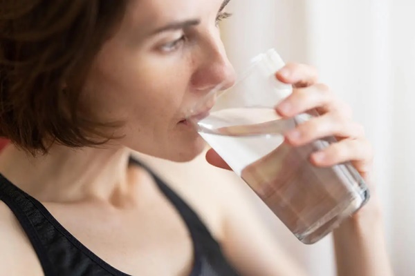 Giảm cân bằng phương pháp Water Fasting - nhịn ăn bằng nước tốt hay hại cho sức khỏe?-1