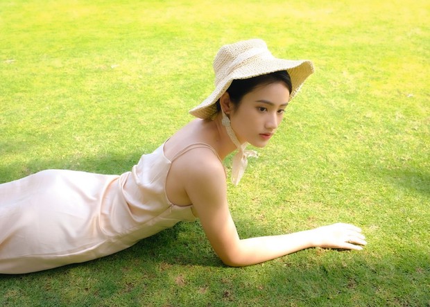 Vận đen liên tục đeo bám, netizen mách nước giúp Sen Vàng giải cứu Hoa hậu Ý Nhi-6