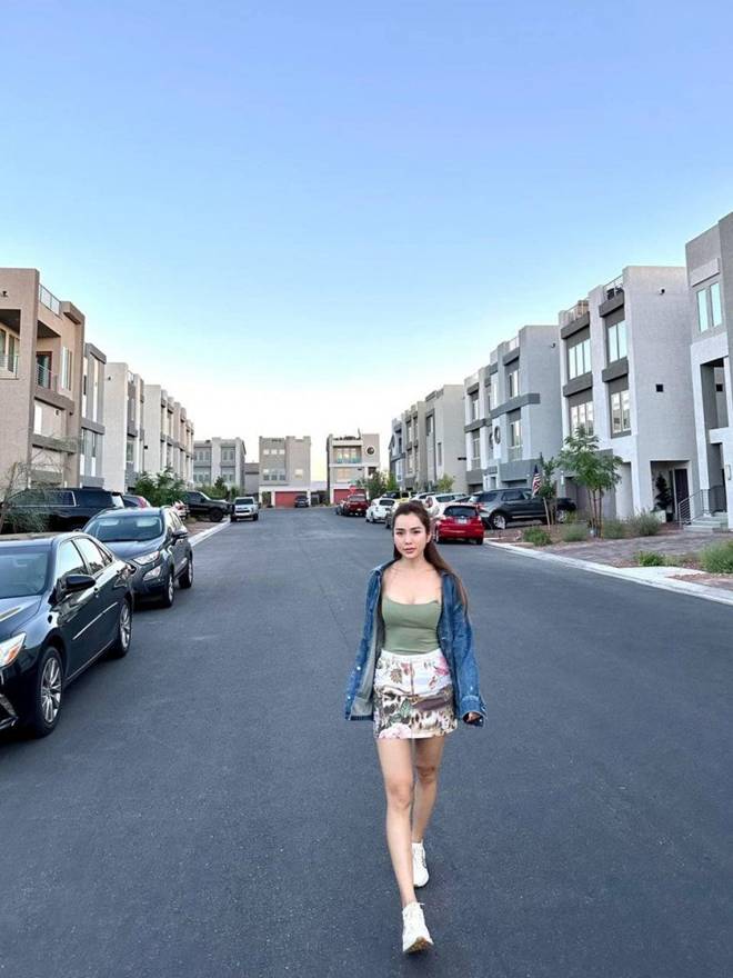 Mẹ đơn thân về làm vợ Ưng Hoàng Phúc, bầu bí tăng 20kg, giờ là gái 3 con dáng đẹp phát mê-8