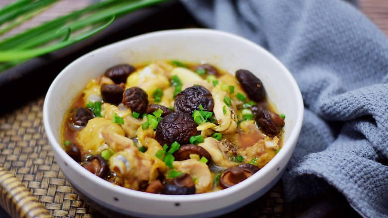 Thịt gà đem hấp cùng loại nguyên liệu này vừa mềm ngọt lại thơm nức-8