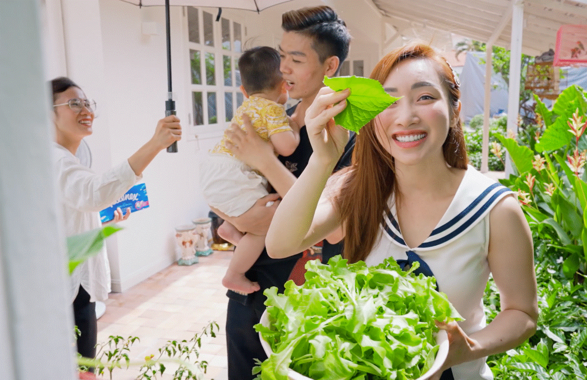 Chi Bảo – Lý Thùy Chang chiều con nhất nhì Showbiz Việt, đầu tư sân vườn trong không gian triệu đô chỉ để con vui chơi-10