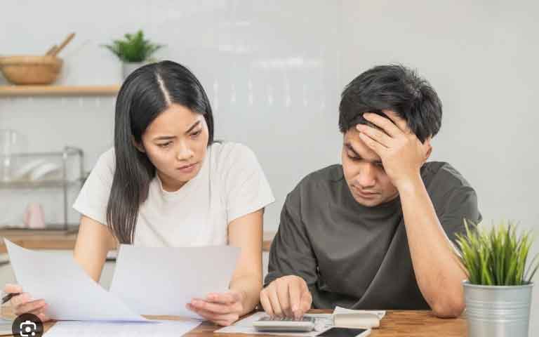 Vợ chồng tôi bất lực khi con trai muốn tiếp tục đi học-1