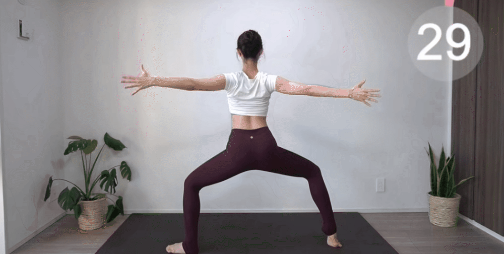 7 động tác tập tại nhà giúp chị em cải thiện vòng eo thẳng đuột-7