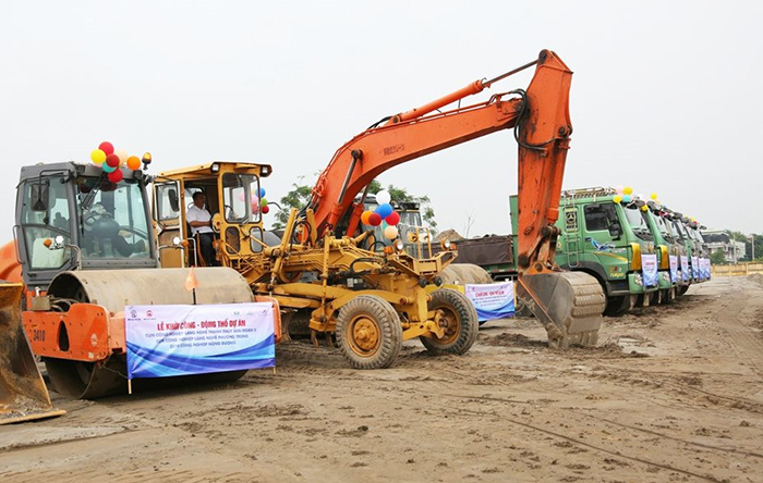 Bí thư Thành ủy Đinh Tiến Dũng dự lễ khởi công 3 cụm công nghiệp tại Thanh Oai-4