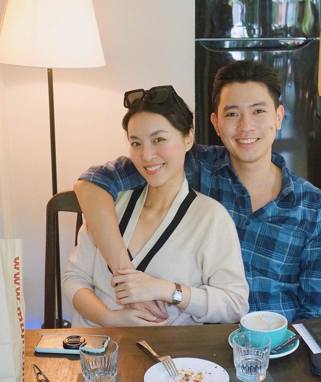 Mỹ nhân yêu cơ trưởng trẻ nhất Việt Nam” hé lộ cuộc trò chuyện thân mật, chú ý nhất là cách xưng hô-4