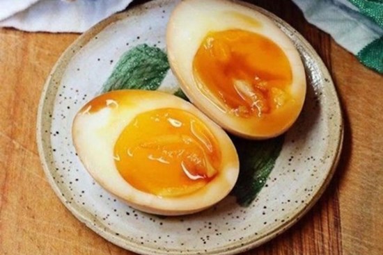 Ăn trứng lòng đào có tốt không?