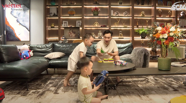 Căn penthouse của MC Thành Trung và vợ cựu tiếp viên hàng không: Rộng 260m2, nội thất sang xịn chuẩn đẳng cấp-2