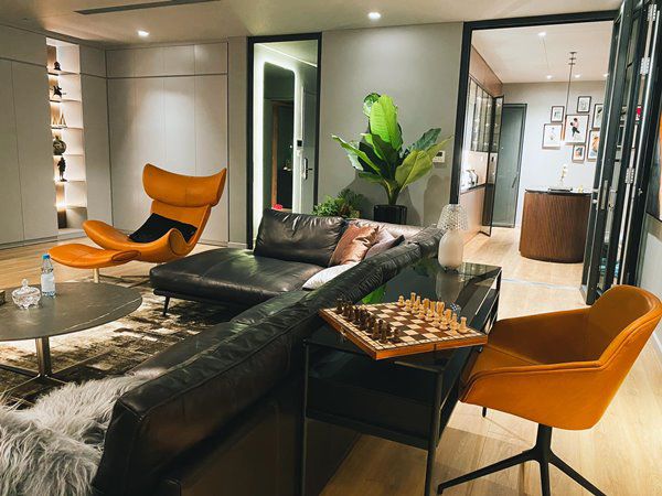 Căn penthouse của MC Thành Trung và vợ cựu tiếp viên hàng không: Rộng 260m2, nội thất sang xịn chuẩn đẳng cấp-10