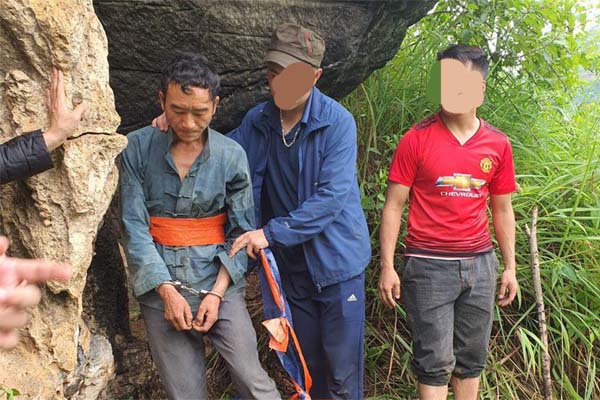 Bảo vệ ngân hàng bị đâm nhiều nhát trước trụ sở-2