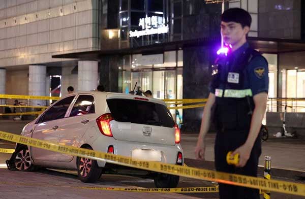 Vụ đâm dao khiến 14 người bị thương tại Hàn Quốc: Lời khai rùng mình của nghi phạm-1