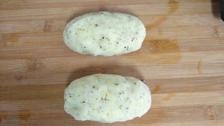 Đổi vị cho gia đình với món thịt bọc khoai tây sốt vang siêu ngon-3