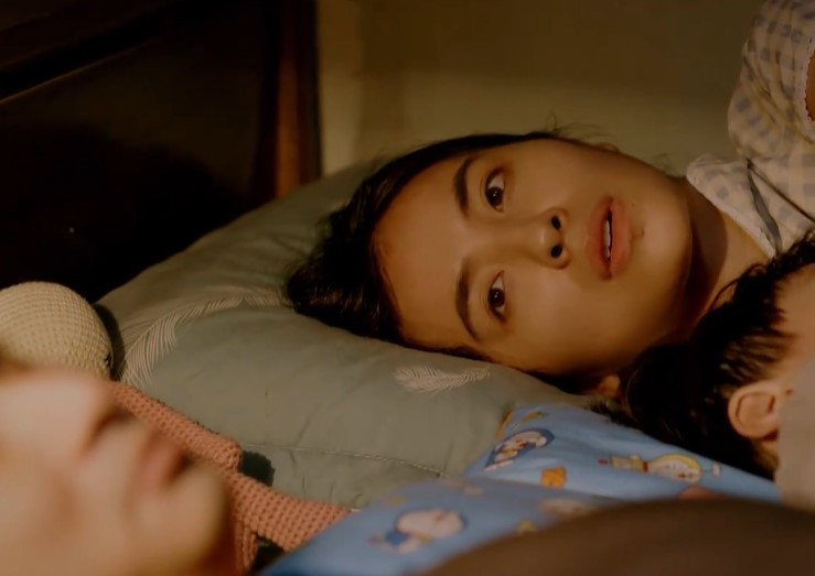 Làng trong phố tập 5: Hiếu bị nhóm đàn ông lạ mặt gây khó dễ-3