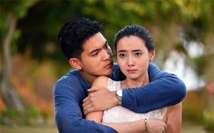 Thấy tôi mua cái váy rẻ tiền, chồng liền chở ngay ra phố sắm đồ mới-1