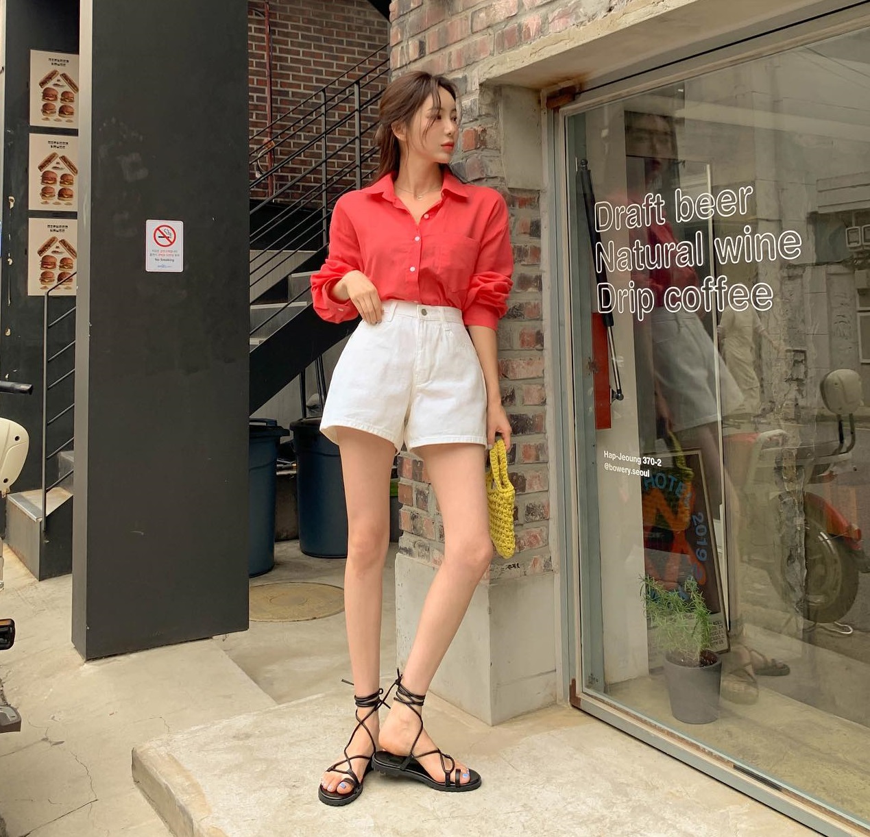 Gợi ý 10 bộ đồ màu sắc nổi bật giúp trẻ hóa phong cách-5