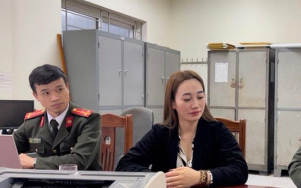 Cô đồng bổ cau tung tin gia chủ bị yểm bùa để lừa tiền di cung hoán số-2