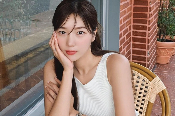 5 lưu ý khi dùng kem dưỡng để tránh gây tình trạng mụn ẩn trên da-1