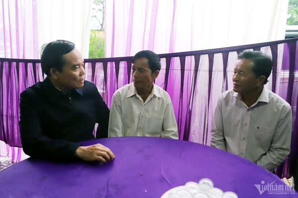 Truy tặng Huy hiệu ‘Tuổi trẻ dũng cảm’ cho 2 người tử nạn vụ sạt lở đèo Bảo Lộc-3