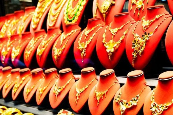 Giá vàng hôm nay 7/8: Thế giới bất động, vàng SJC vẫn tăng-1