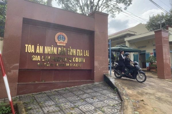 Hé lộ vụ án thẩm phán ra giá đưa 500 triệu đồng sẽ cho thắng kiện-2