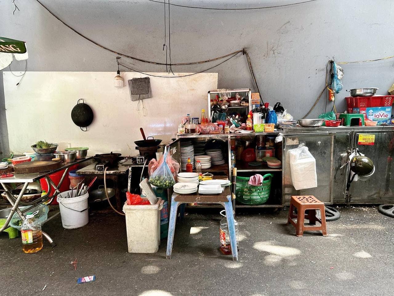 Người đàn ông ngoại quốc ôm ngựa vàng mã về quê: Tôi yêu mọi thứ thuộc về Hà Nội-6