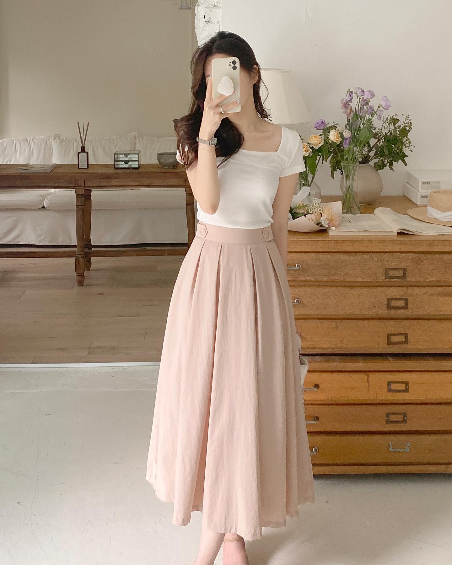 Chân váy chữ A - món thời trang ai mặc cũng đẹp-7