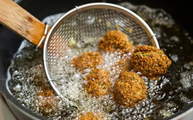 3 loại gia vị dùng quá nhiều hại gan hơn rượu, âm thầm ăn mòn gan, ăn càng ít càng tốt-2