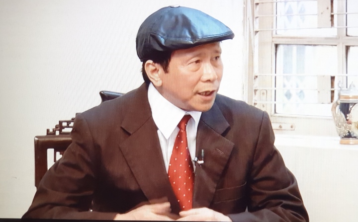 Nhà báo Dương Xuân Nam: Tước vương miện thì hơi nặng nề với Ý Nhi-1