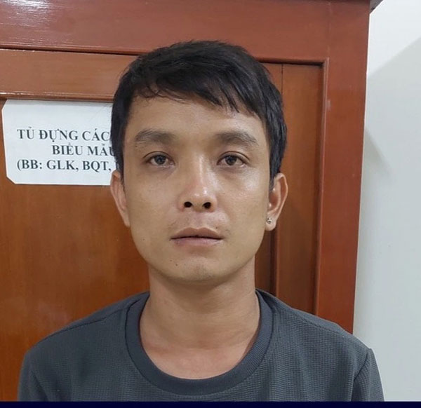 Nữ tiếp viên 16 tuổi bị nhóm người đi ô tô chặn bắt-3