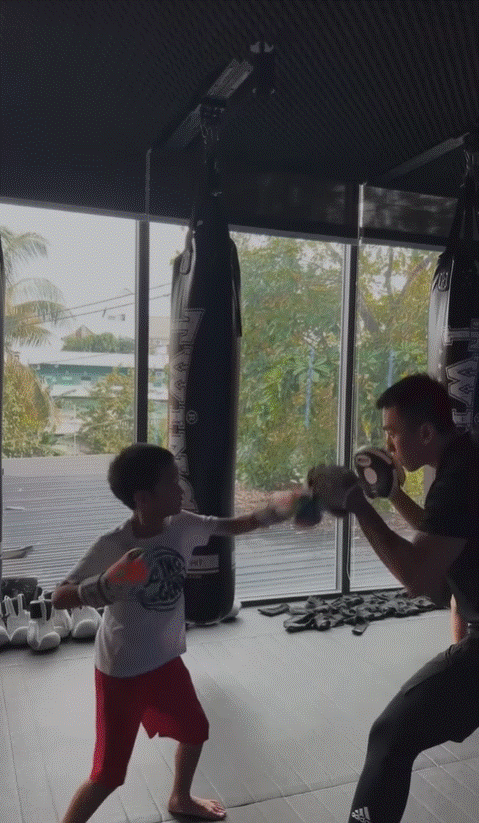 Hà Tăng tiết lộ môn thể thao các con yêu thích, giúp khỏe mạnh, chân dài giống mẹ-5